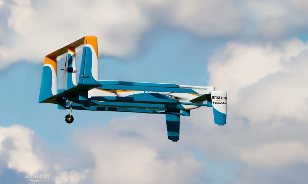 Amazon: ecco i nuovi droni "postini"