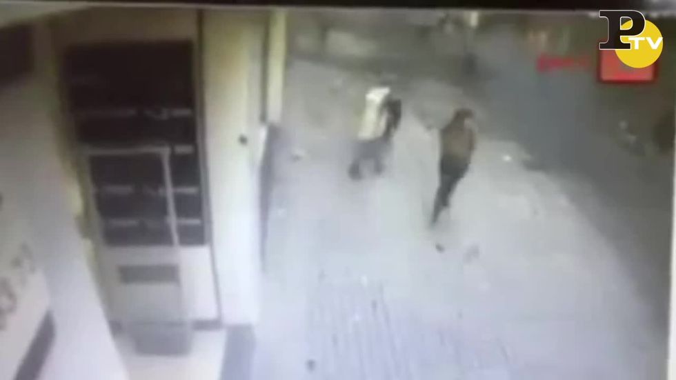 Attacco kamikaze a Istanbul: il momento dell'esplosione