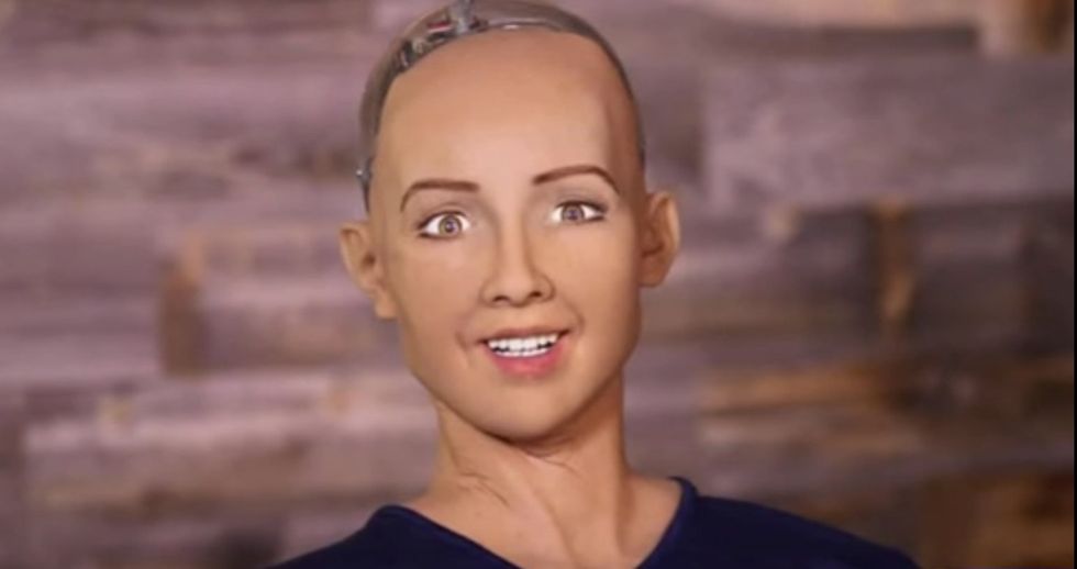VIDEO  Il Web Marketing Festival accoglie Sophia, il robot umanoide più  avanzato al mondo 