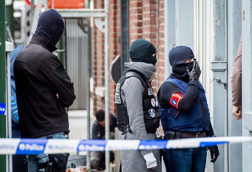 Attentati di Parigi: tre nuovi sospetti fermati a Bruxelles