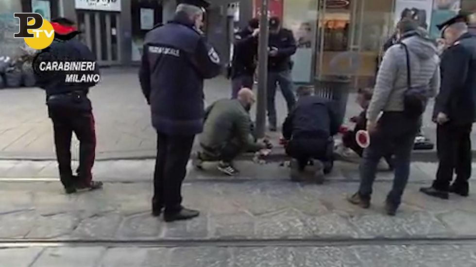 Milano, allarme bomba in via Torino
