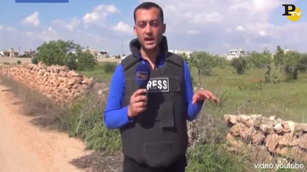 Siria: giornalista colpito da una granata in diretta
