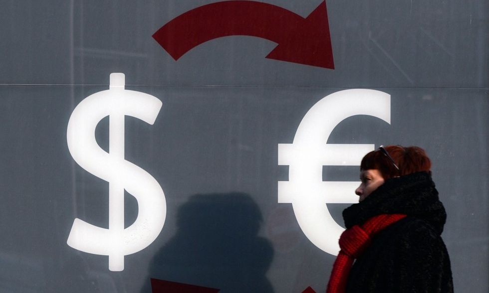 Euro: quanto può scendere il cambio con il dollaro