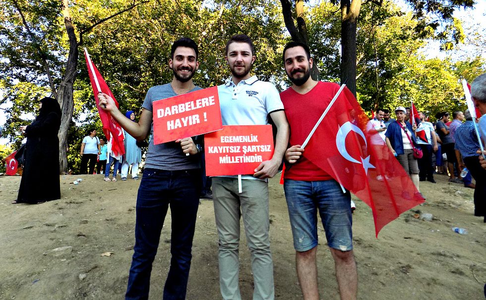 Reportage dalla Turchia: la paura che porta unità