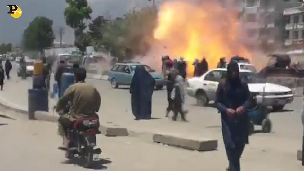 Afghanistan, attentato suicida Kabul: almeno 6 morti