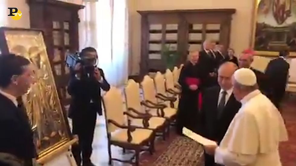 Putin a Roma per vedere il Papa, Mattarella, Conte e Berlusconi