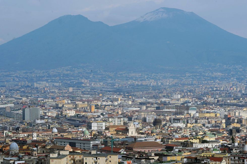 Terremoto, adesso la Campania ha paura dei vulcani