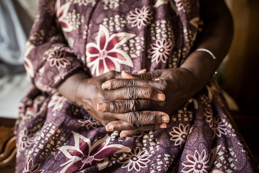 Cosa dicono le mani delle donne africane