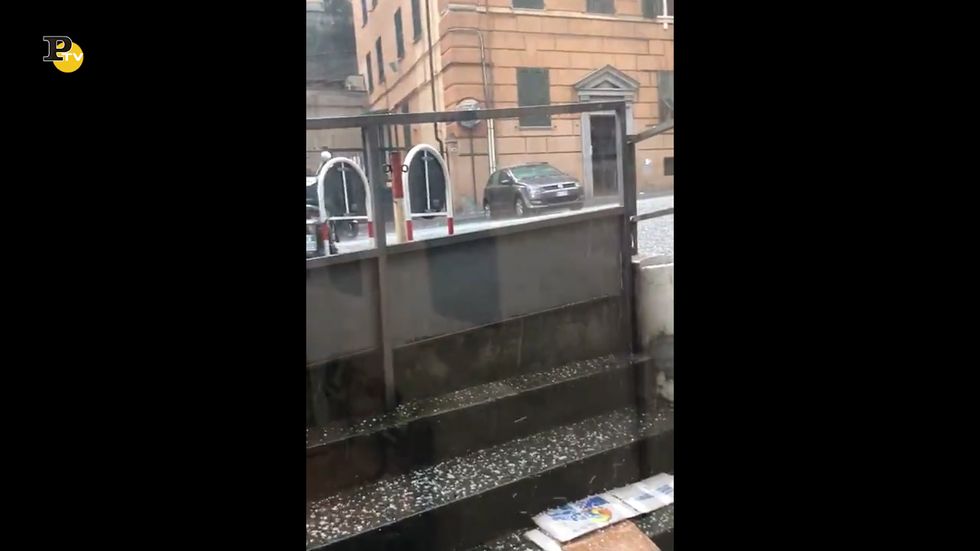 Genova, maltempo con grandine e temporali