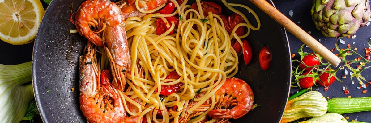 Cuciniamo insieme: Spaghetti di mare (con fiori di zucchine)