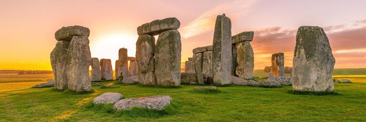 Il Solstizio d'estate tra i megaliti di Stonehenge
