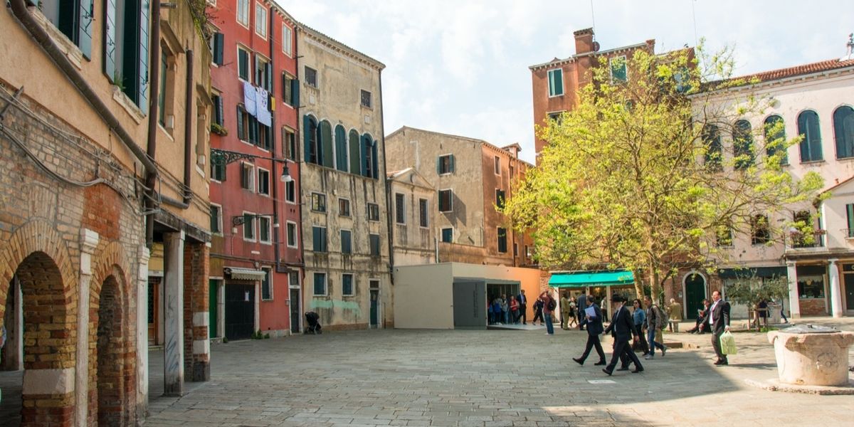 Venezia apre una porta sull'acqua al ghetto
