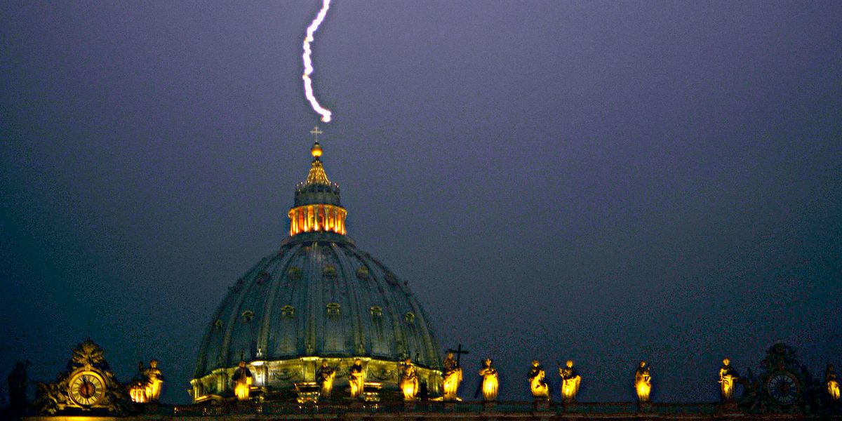 Tempesta perfetta in Vaticano