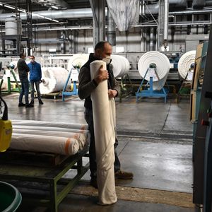 lavoro industria tessile licenziamenti