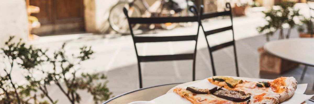 Rincari estate 2021: dal caffè alla pizza tutto costa di più