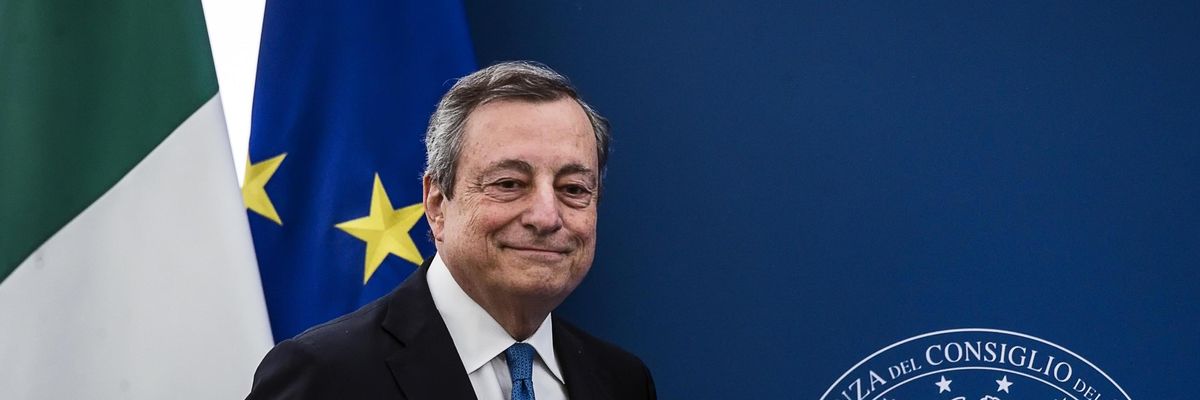 48 ore al voto decisivo e Draghi usa il bastone e la carota con Conte
