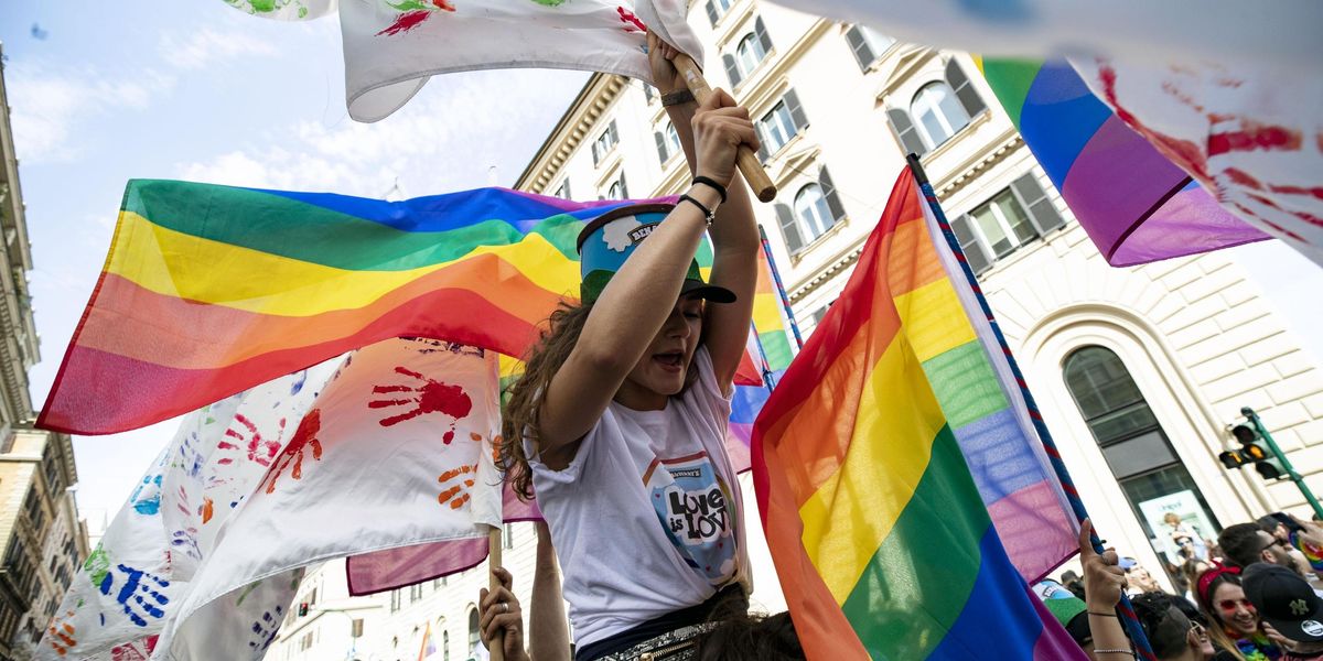 Roma, revocato il patrocinio al gay pride