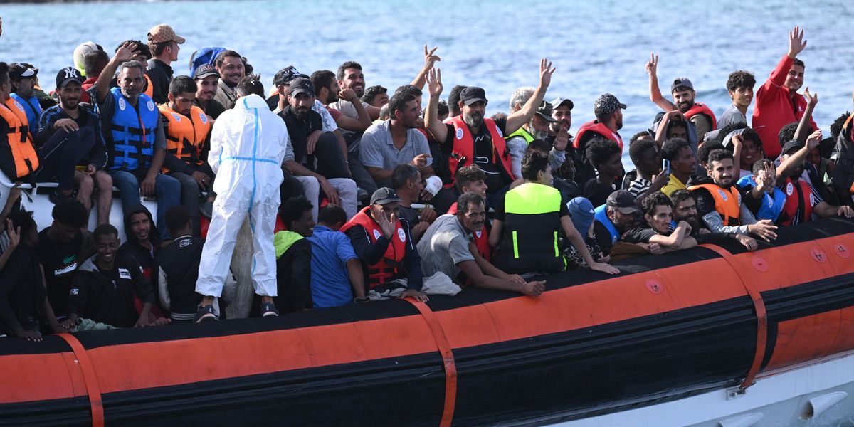 Sette navi Ong in rotta verso Lampedusa. Preoccupazione del governo italiano