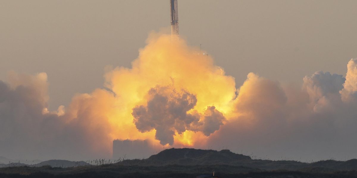 Esplosione in volo per il razzo Starship di SpaceX