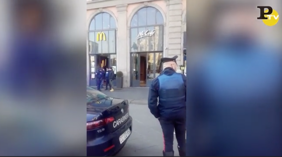 Falso allarme bomba al McDonald's di Milano