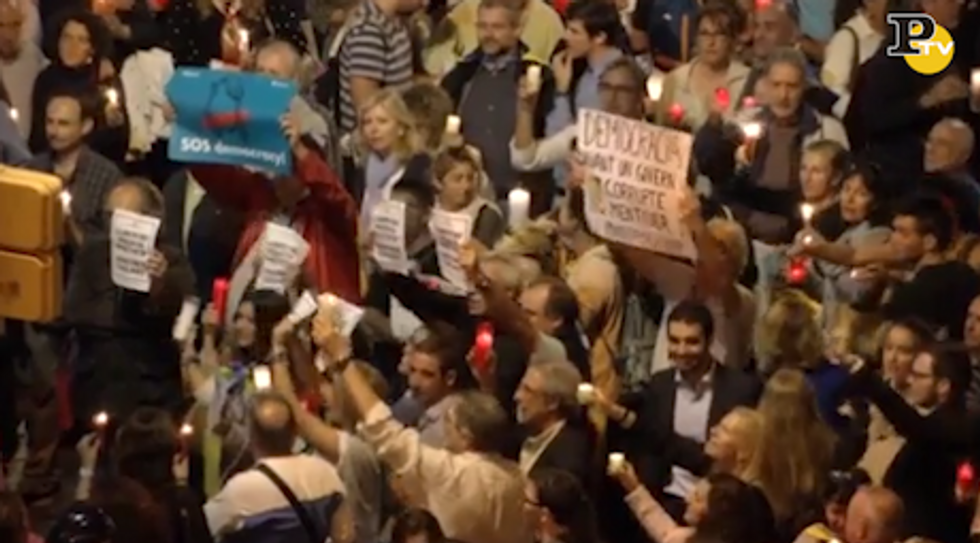 Catalogna: a Barcellona proteste contro gli arresti
