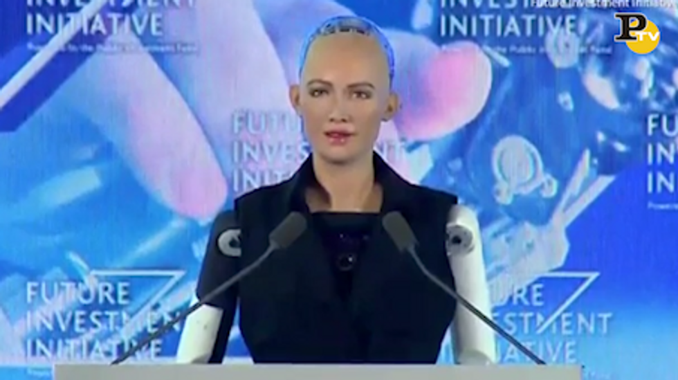 Sophia, il primo robot con cittadinanza