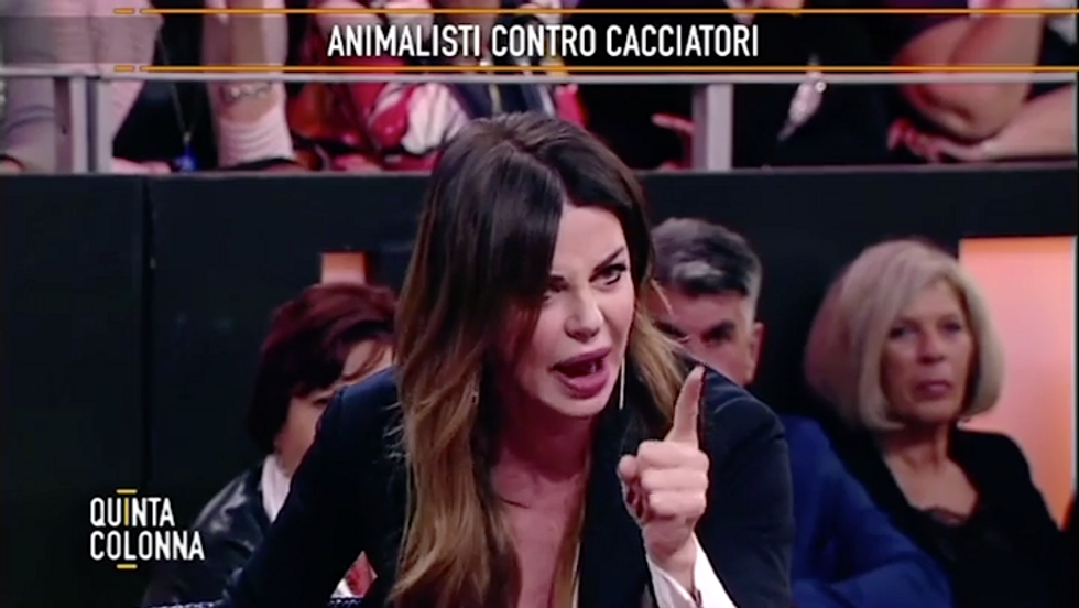 La furia di Alba Parietti a Quinta Colonna | Video