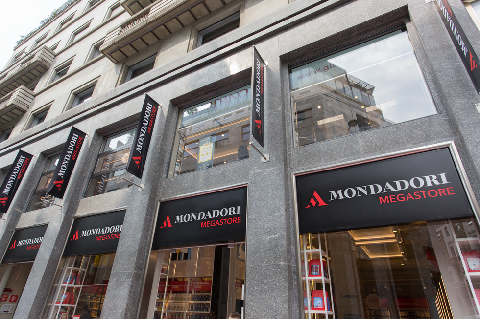 Mondadori: il bookstore nel quadrilatero della moda a Milano