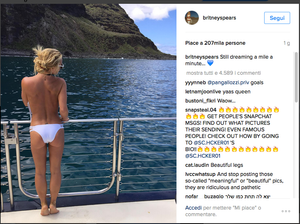 Britney Spears, topless su Instagram