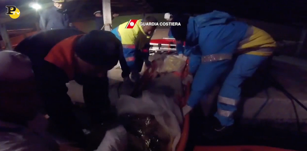 Migranti soccorsi a Lampedusa: il salvataggio in diretta