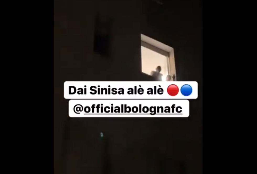 I giocatori del Bologna in ospedale da Mihajlovic dopo Brescia I VIDEO