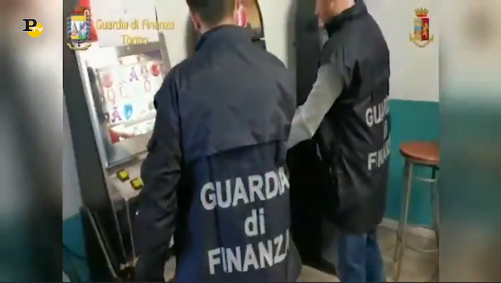 Sequestrate in tutta Italia centinaia di videoslot