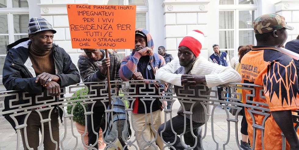 Immigrazione: Italia poco severa - sondaggio