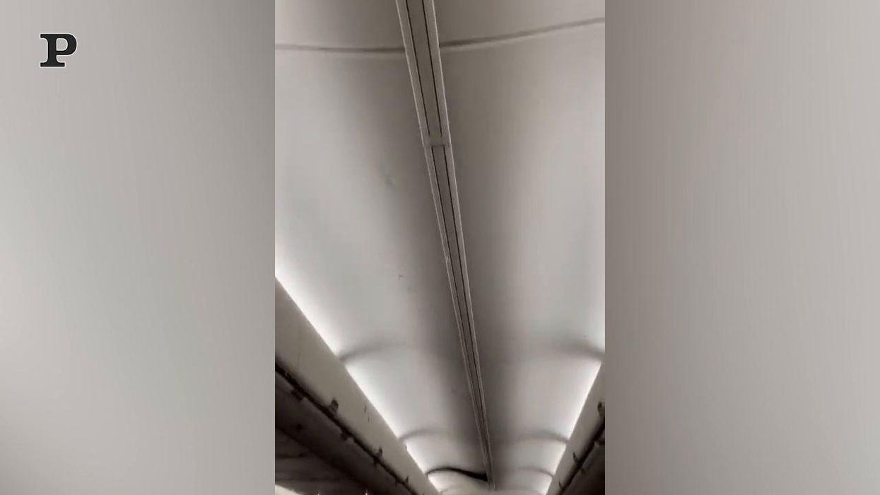 Impressionante vuoto d'aria sul volo Mumbai-Durgapur: diversi passeggeri feriti | Video