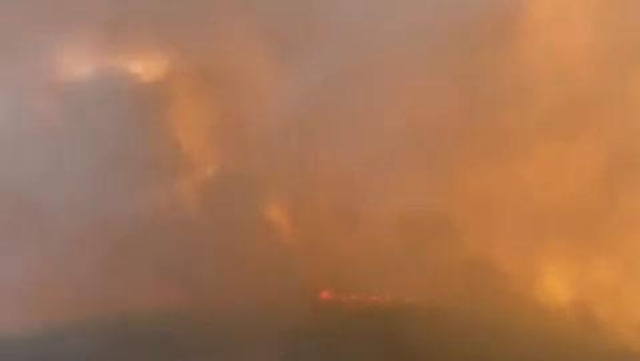 Gli incendi stanno devastando la Sardegna | video