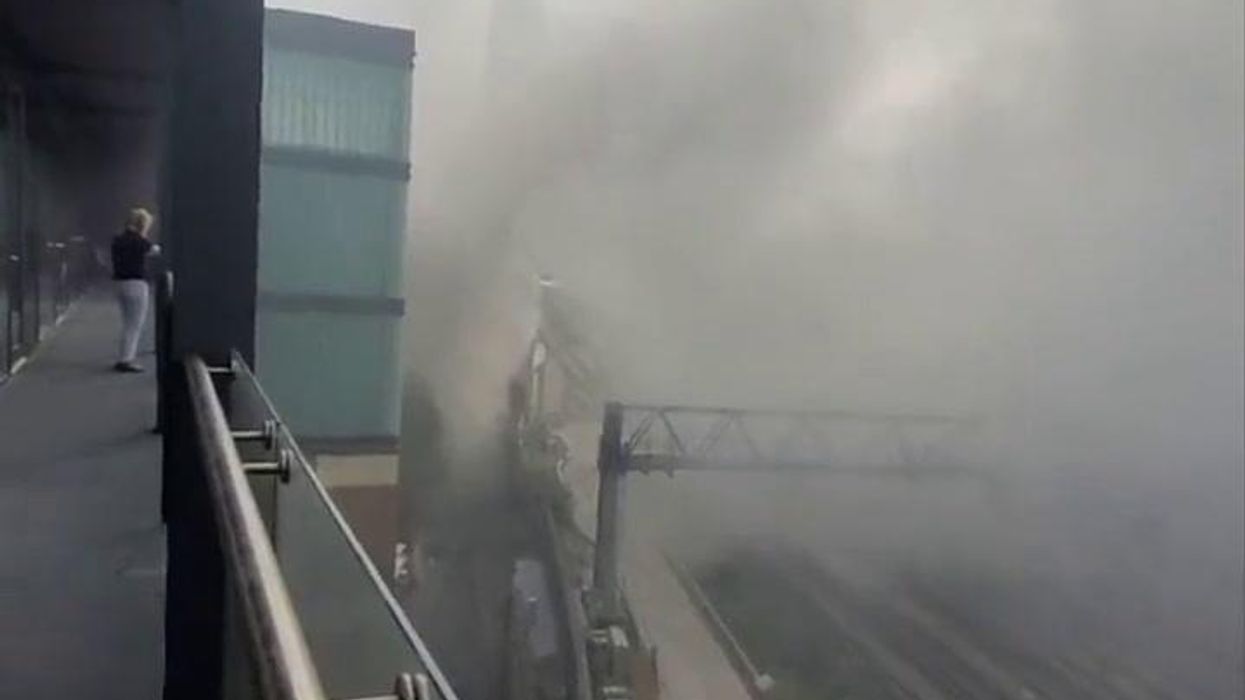Incendio al London Bridge di Londra | video