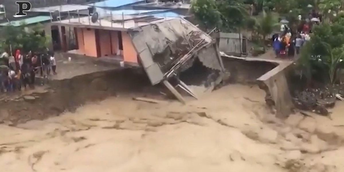 Indonesia, devastante alluvione si abbatte sull'isola | video