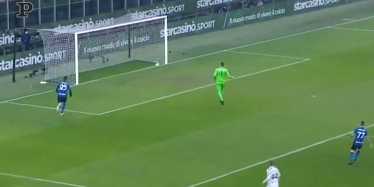 Inter-Juventus, l’errore tra Handanovic e Bastoni costa caro, Ronaldo ringrazia e sigla il 2-1 | video