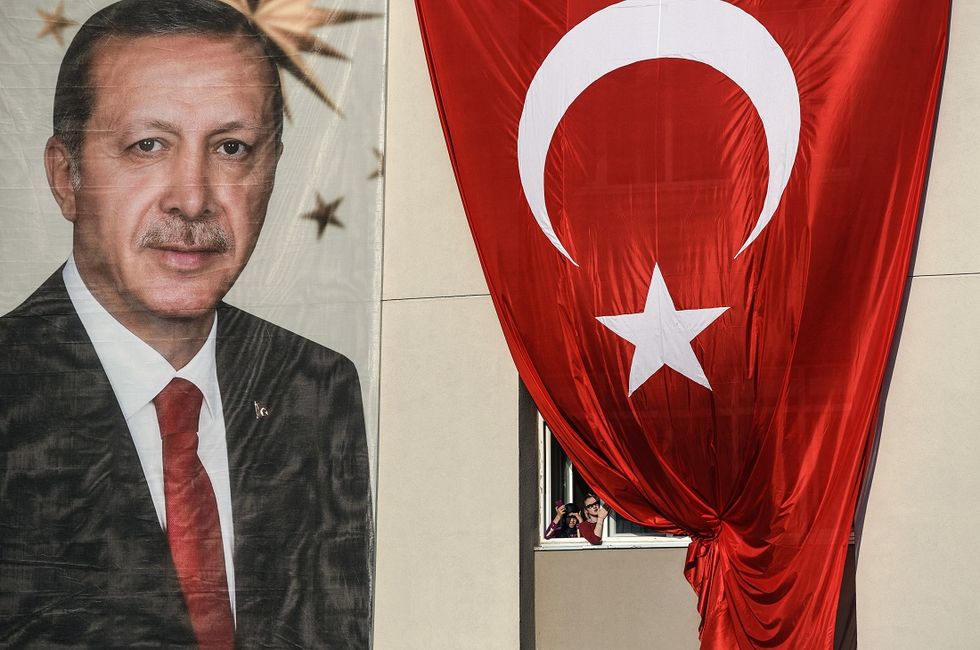 Turchia: la censura di “Zaman” allontana Ankara dall’UE
