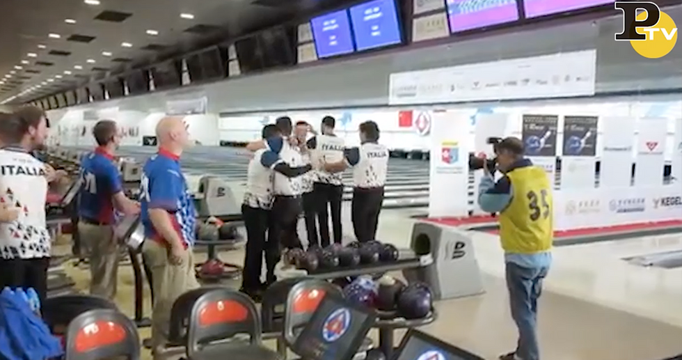 Italia campione del mondo di bowling video