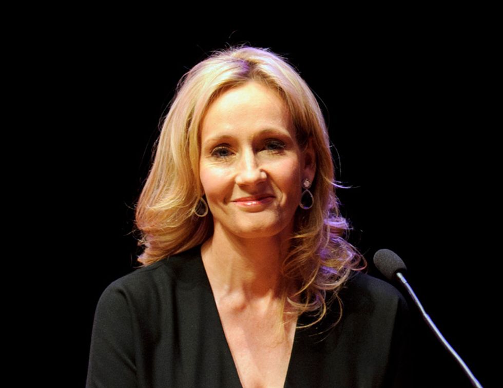 J.K. Rowling confessa: ho scritto un giallo sotto falso nome