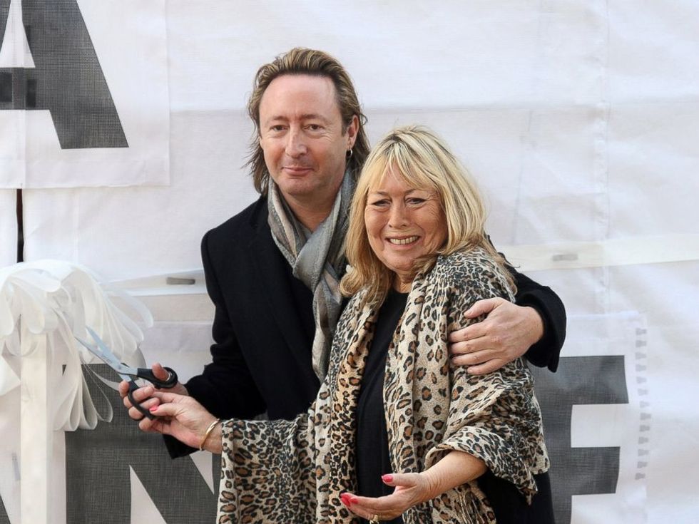 Addio a Cynthia Lennon: chi era la moglie di John