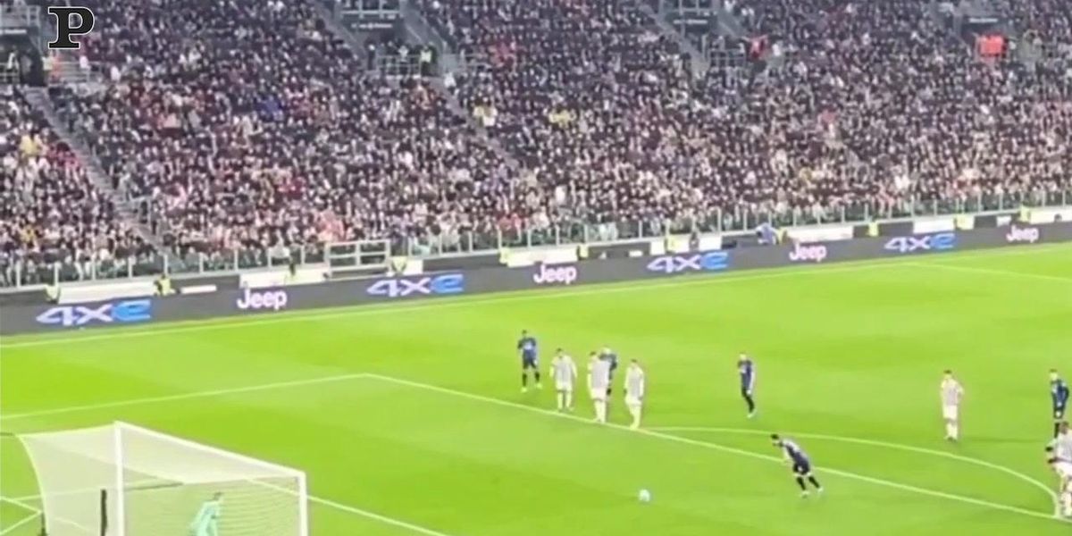 Juve-Inter 0-1, il rigore di Calhanoglu dopo il gol annullato | Video