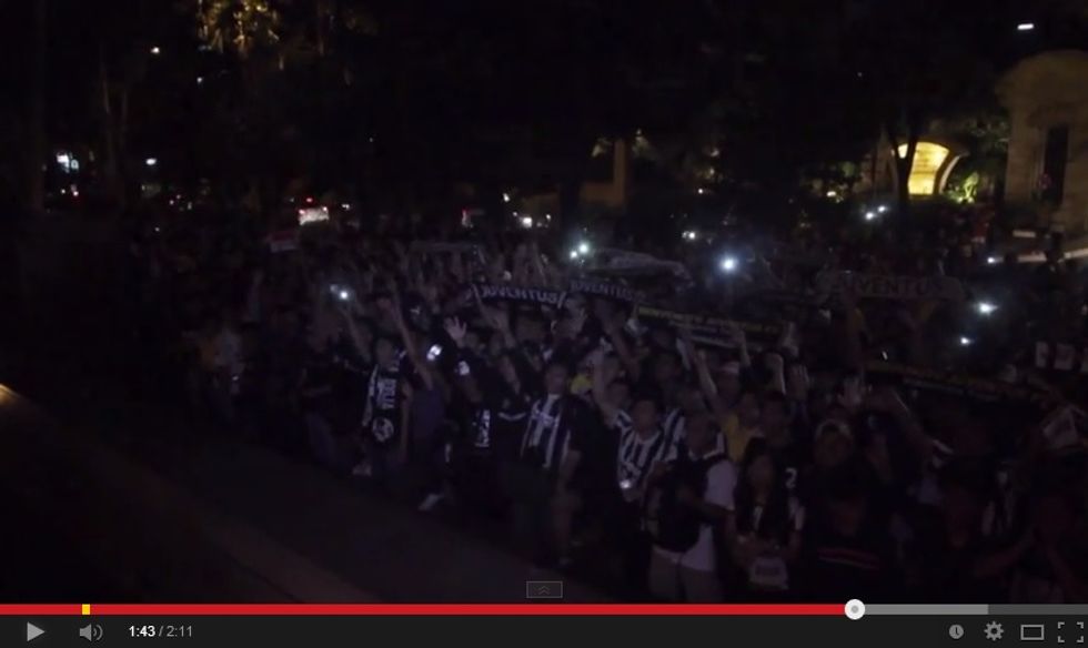L'incredibile accoglienza di Giakarta alla Juventus: cori e città bloccata - VIDEO