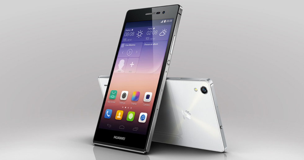 Huawei Ascend P7, il "selfie" telefonino
