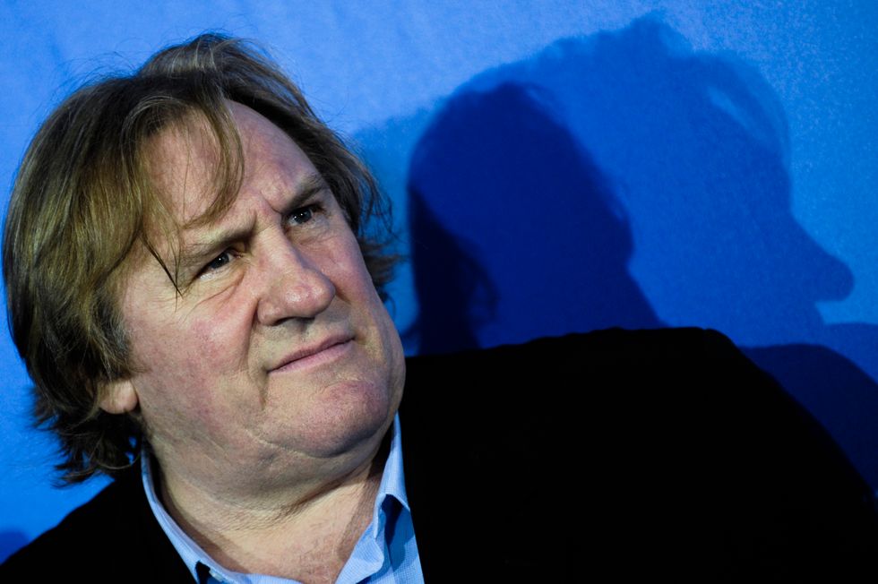 Affaire Depardieu, l'attore scappa in Belgio mentre in Francia aumentano i poveri