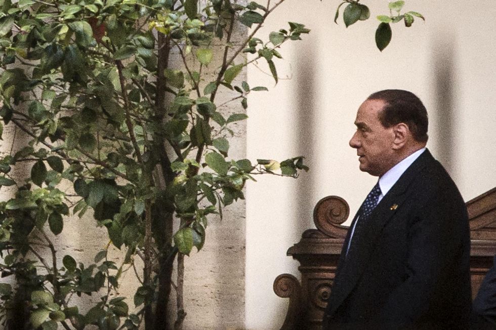Tutti gli insulti a Berlusconi