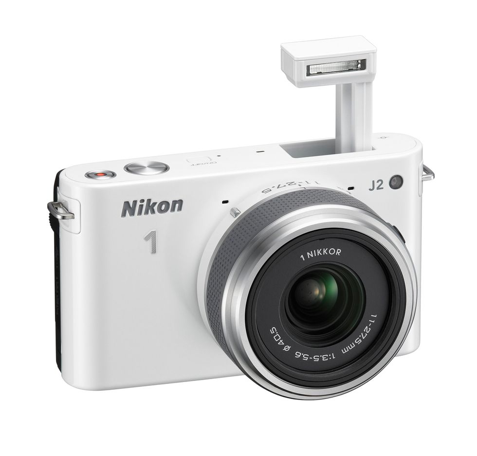 Nikon 1 J2 contro Canon Eos M: quale mirrorless scegliere?