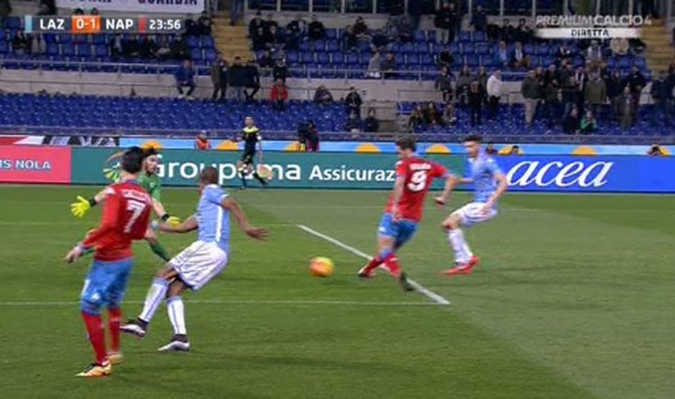 23a giornata - Errori arbitrali: da annullare il gol di Higuain in Lazio-Napoli