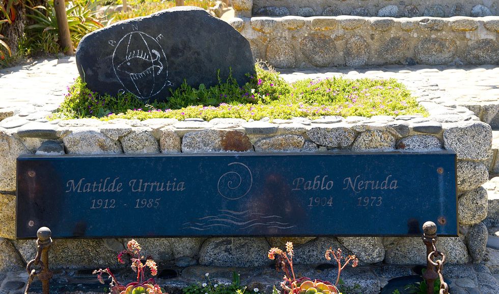Pablo Neruda, nel giorno del compleanno i resti volano in Spagna